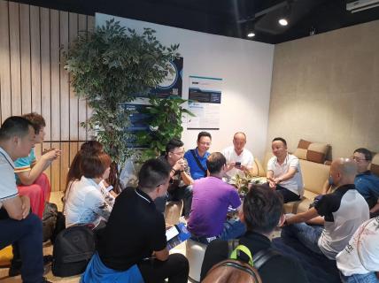 让中国企业家更有眼界——超凡国际创始人李厚德率领企业家学员游学越南站