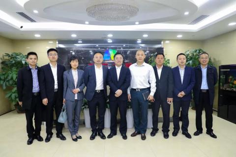 明光市市委书记被超凡国际企业文化深深感动 | 深入沟通合作空间广阔