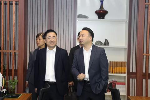 明光市市委书记被超凡国际企业文化深深感动 | 深入沟通合作空间广阔