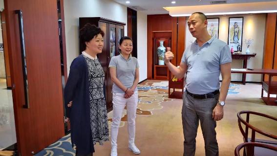 赣江南昌经开区领导受邀访问超凡国际加速器，为优质项目落地南昌创造新机遇